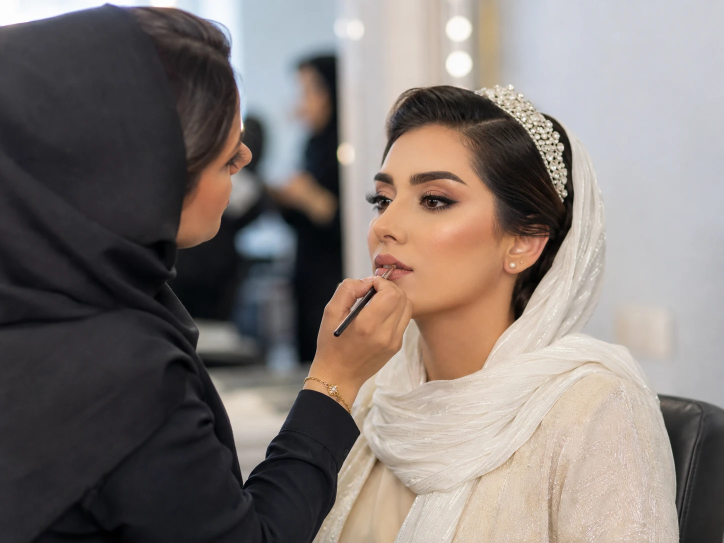 آموزش آرایش چشم و اجرای حرفه‌ای میکاپ عروس