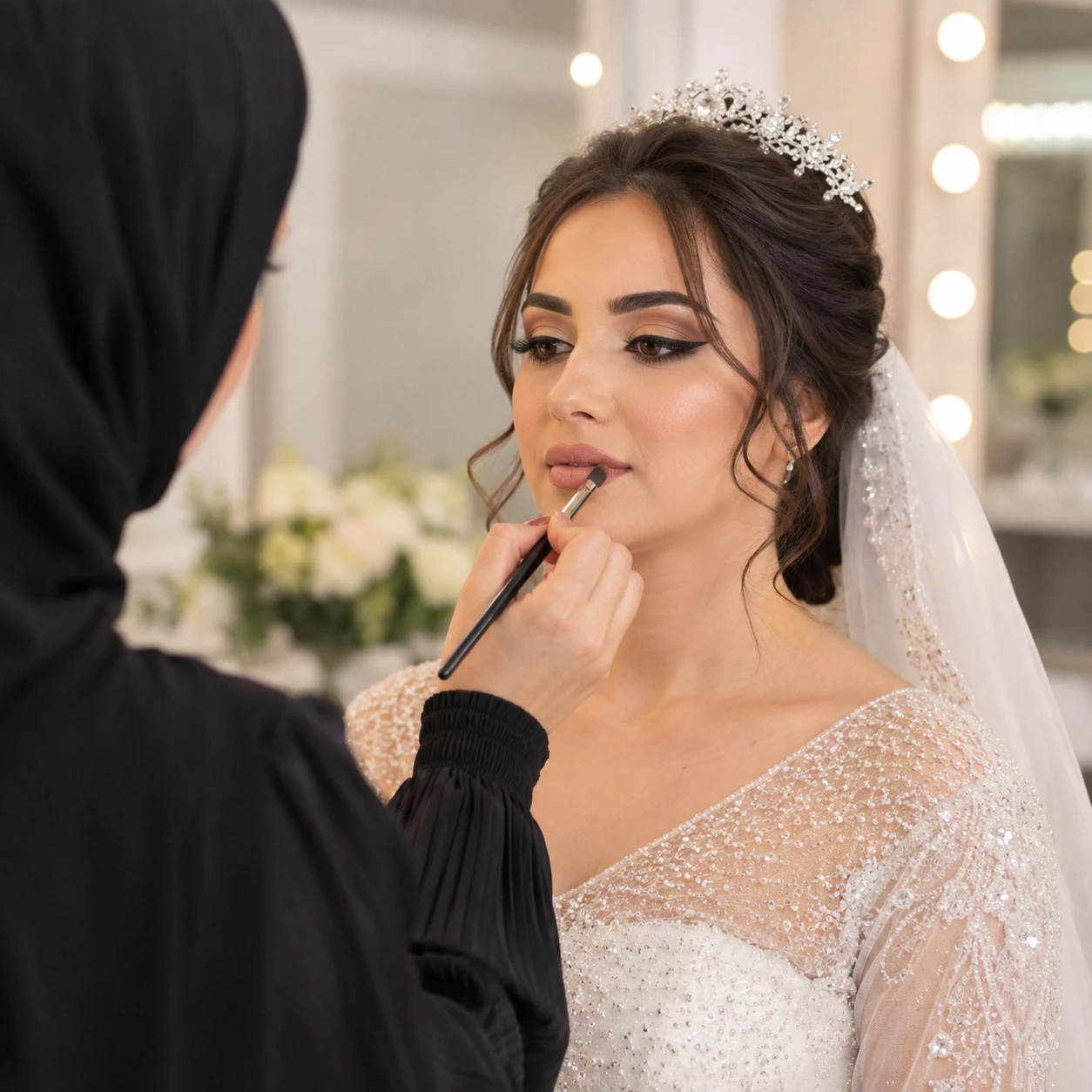اجرای آرایش چشم در دوره آموزش گریم عروس